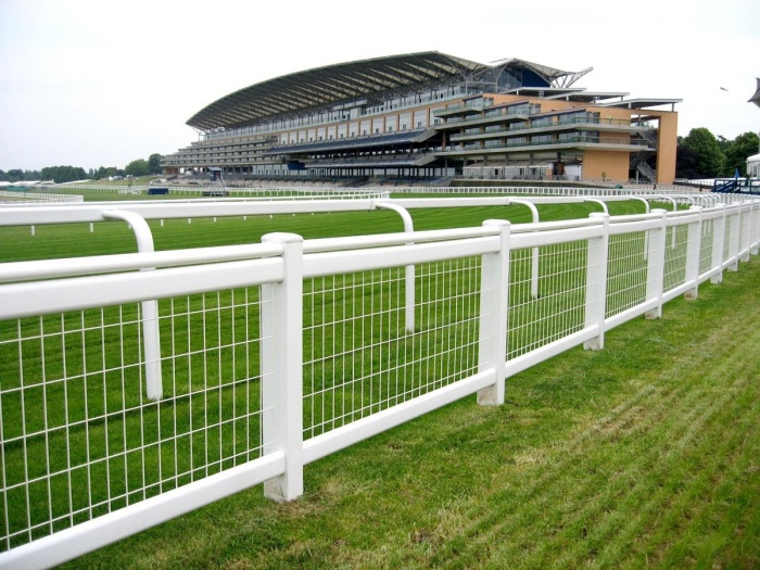 Horse Racing Rails Manufacturer