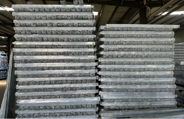 Aluminum Fence Packing